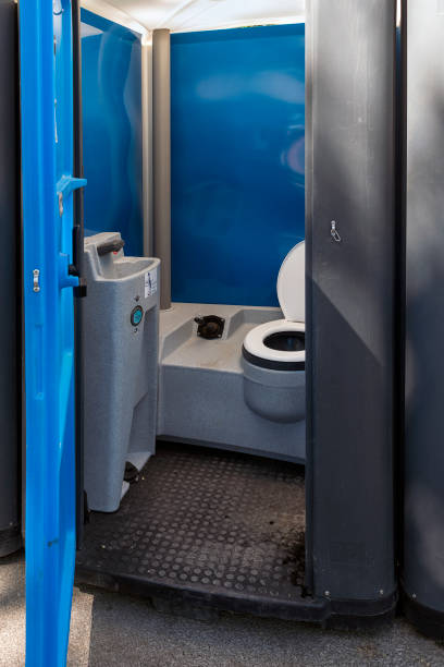 Portable Toilet Options We Offer in Pine Castle, FL